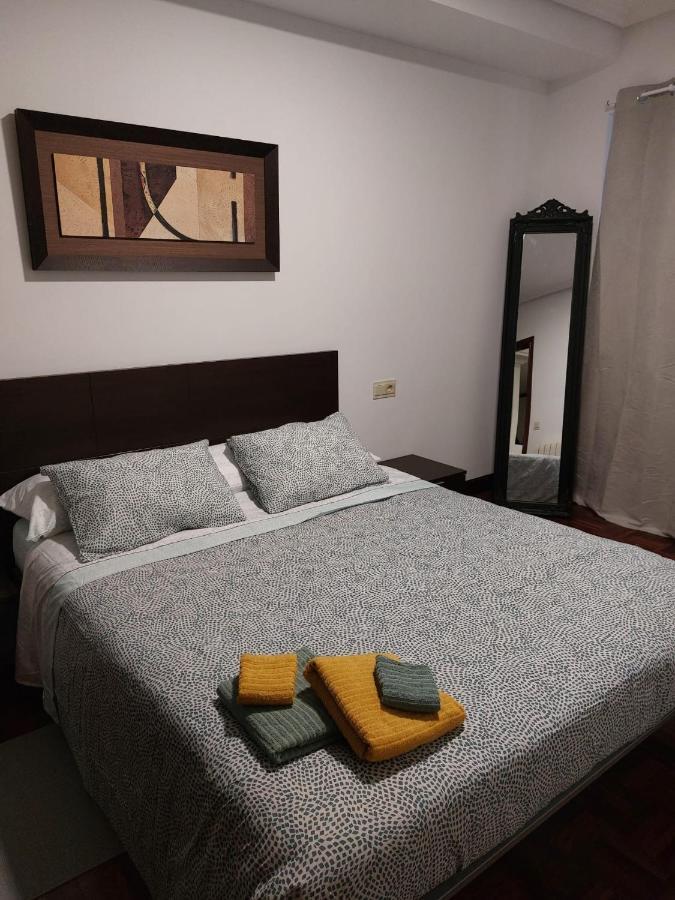 Апартаменты Casa Caminante - Habitacion Памплона Экстерьер фото